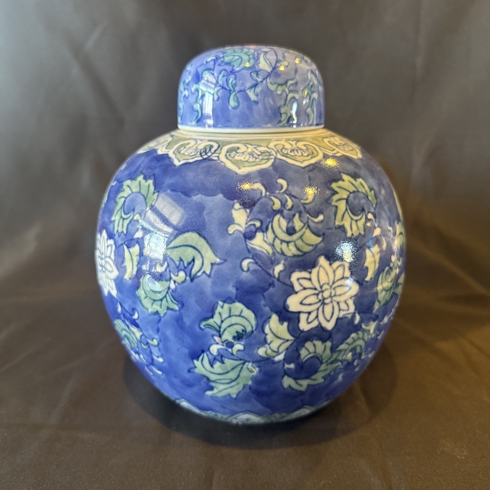 Beautiful 7" Blue, Green & White Chinese-style Ginger Jar With Lid.